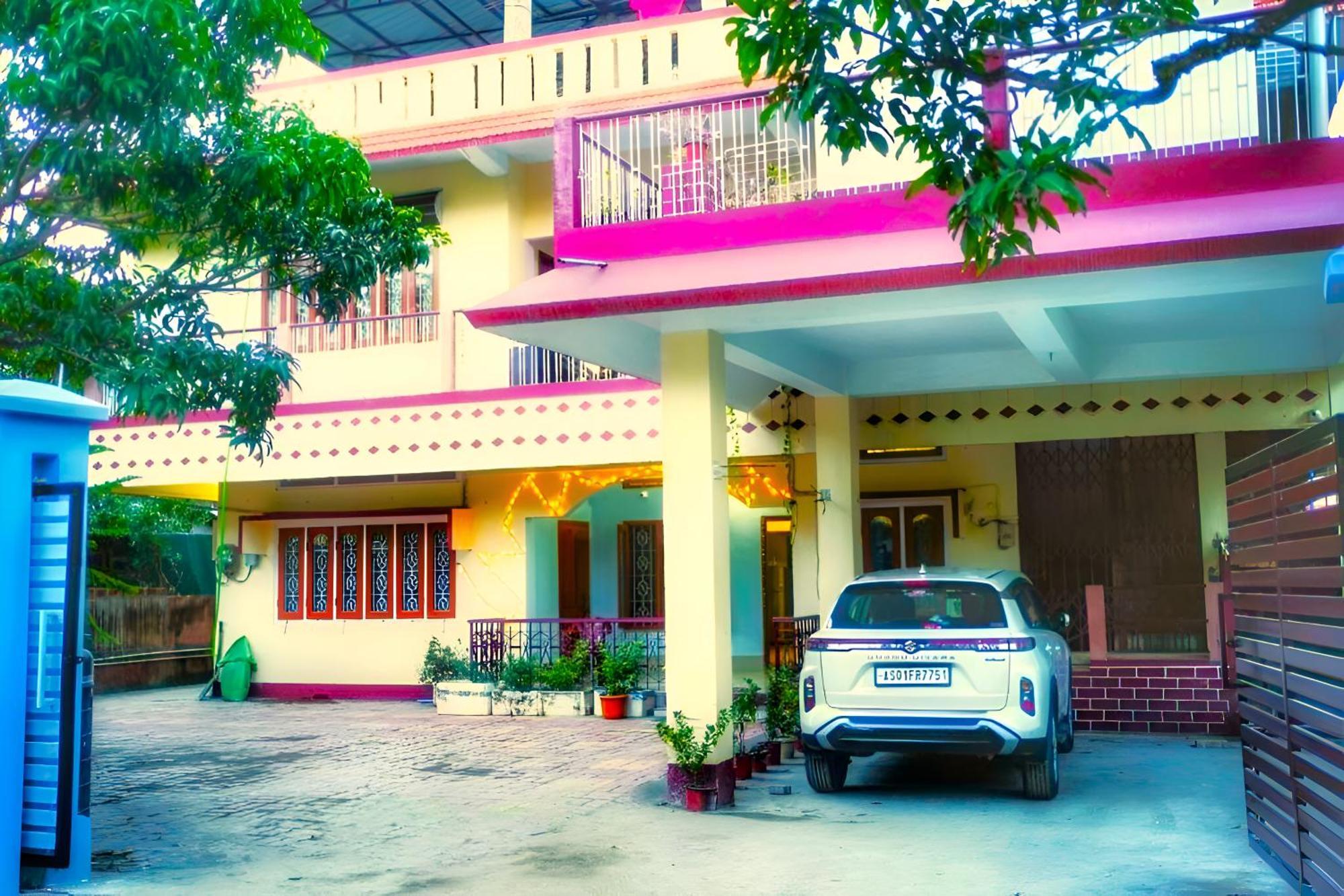 Capital Heritage Homestay Guwahati Exterior foto